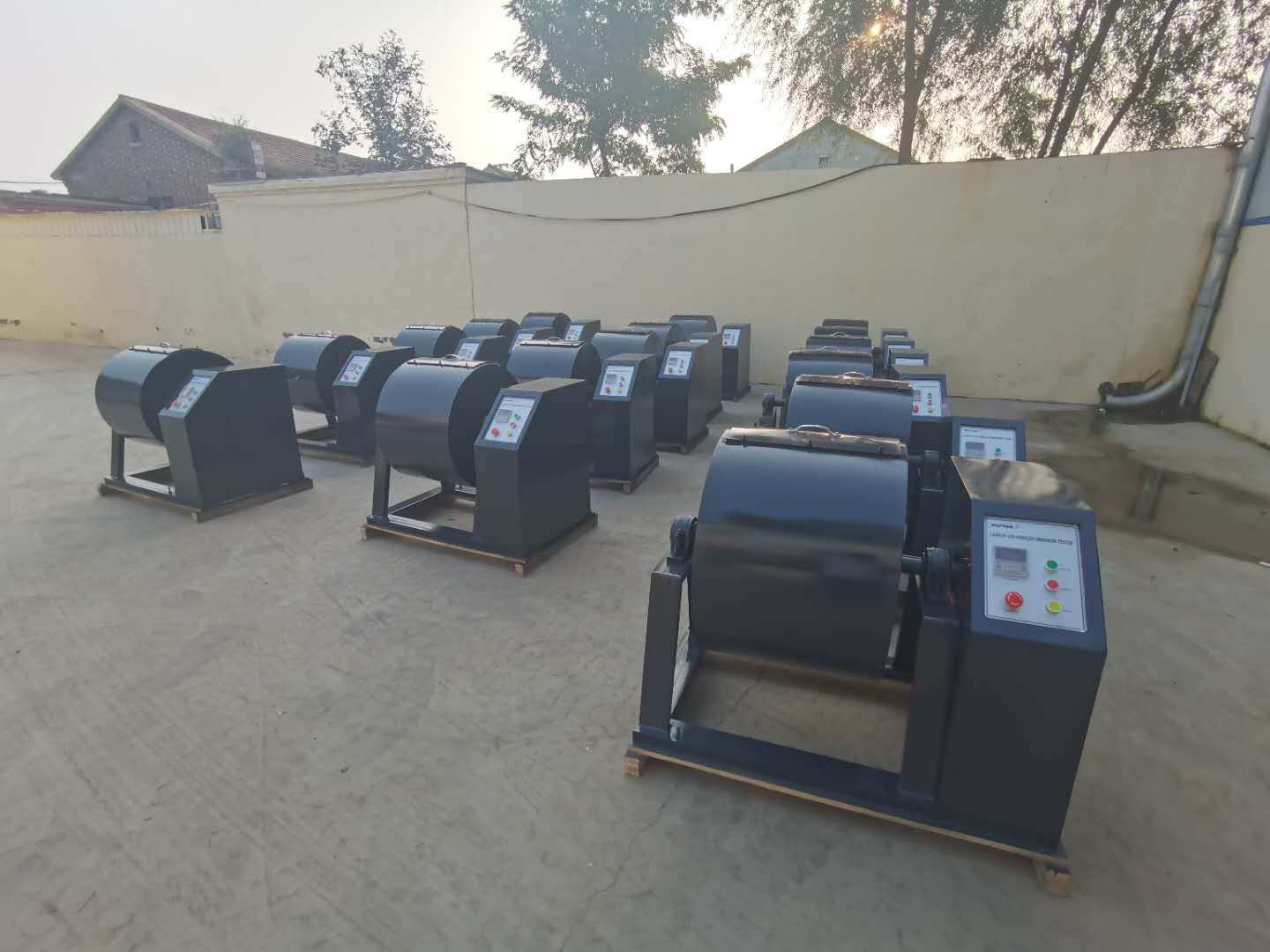 لوس أنجلوس آلة التآكل (2)